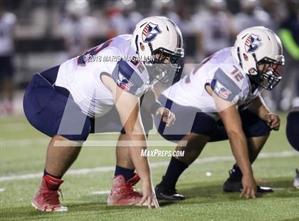 Thumbnail 3 in Veterans Memorial vs Veterans Memorial (UIL 5A Area Playoff) photogallery.