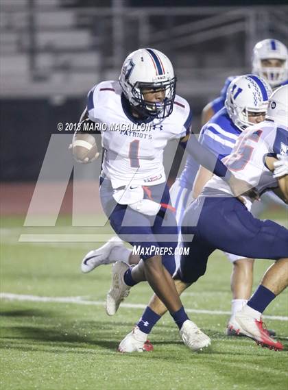 Thumbnail 3 in Veterans Memorial vs Veterans Memorial (UIL 5A Area Playoff) photogallery.