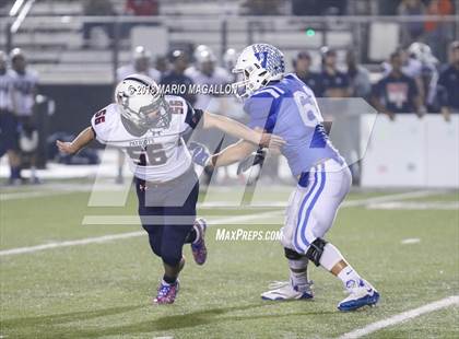 Thumbnail 1 in Veterans Memorial vs Veterans Memorial (UIL 5A Area Playoff) photogallery.