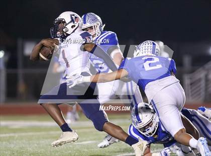 Thumbnail 1 in Veterans Memorial vs Veterans Memorial (UIL 5A Area Playoff) photogallery.