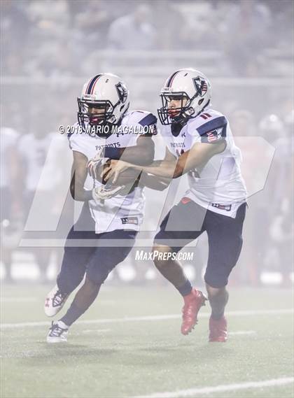 Thumbnail 1 in Veterans Memorial vs Veterans Memorial (UIL 5A Area Playoff) photogallery.