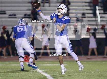 Thumbnail 1 in Veterans Memorial vs Veterans Memorial (UIL 5A Area Playoff) photogallery.