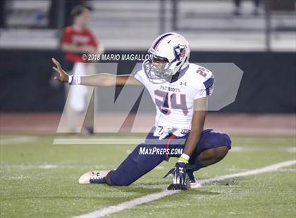 Thumbnail 2 in Veterans Memorial vs Veterans Memorial (UIL 5A Area Playoff) photogallery.