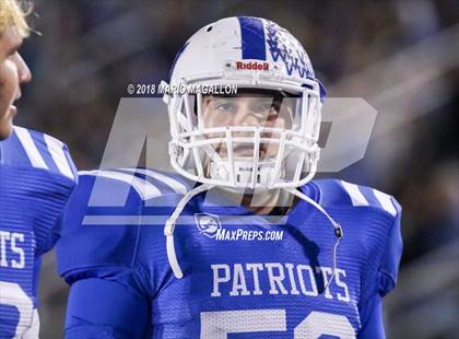 Thumbnail 3 in Veterans Memorial vs Veterans Memorial (UIL 5A Area Playoff) photogallery.