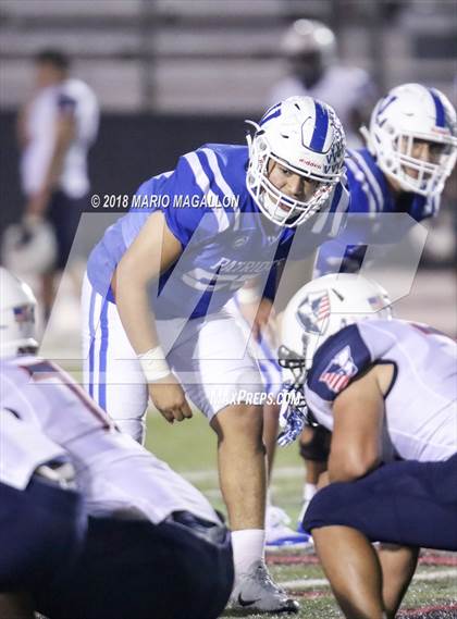 Thumbnail 3 in Veterans Memorial vs Veterans Memorial (UIL 5A Area Playoff) photogallery.