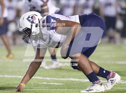 Thumbnail 1 in Veterans Memorial vs Veterans Memorial (UIL 5A Area Playoff) photogallery.