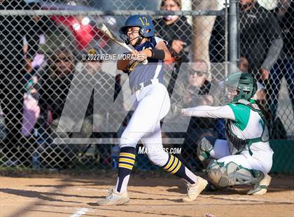 Thumbnail 3 in Alhambra vs Eagle Rock photogallery.