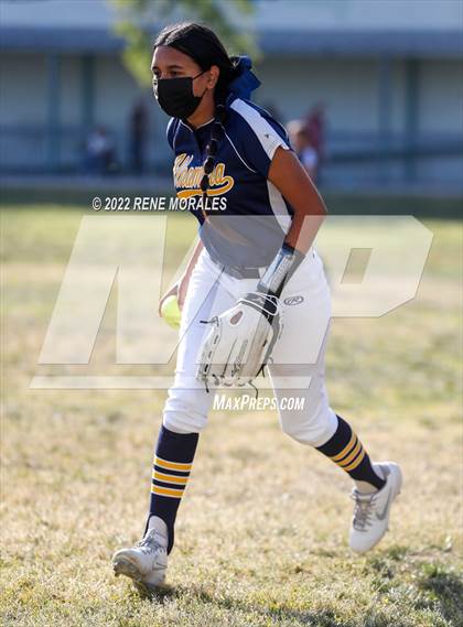 Thumbnail 3 in Alhambra vs Eagle Rock photogallery.