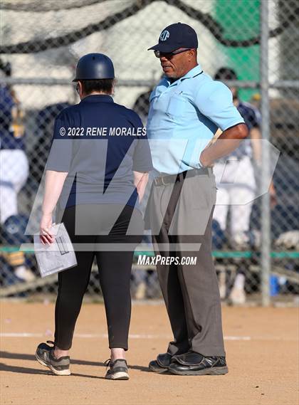 Thumbnail 2 in Alhambra vs Eagle Rock photogallery.