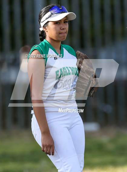 Thumbnail 1 in Alhambra vs Eagle Rock photogallery.