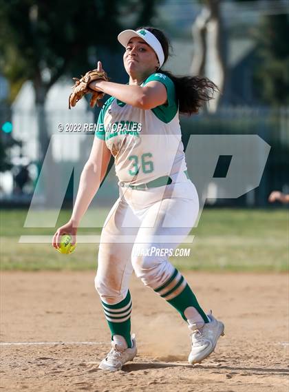 Thumbnail 2 in Alhambra vs Eagle Rock photogallery.