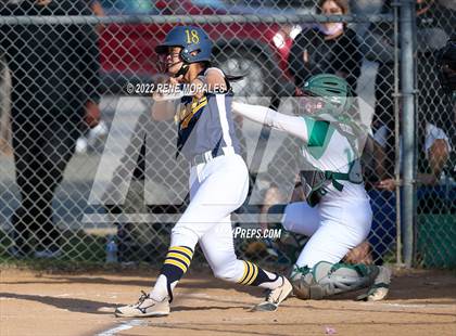 Thumbnail 1 in Alhambra vs Eagle Rock photogallery.