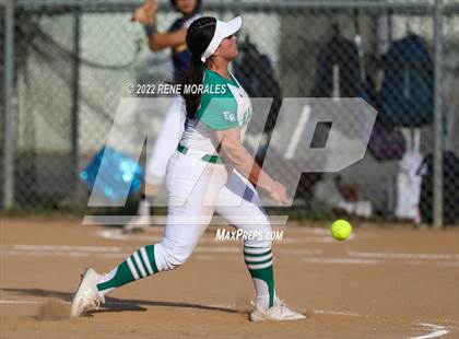 Thumbnail 1 in Alhambra vs Eagle Rock photogallery.