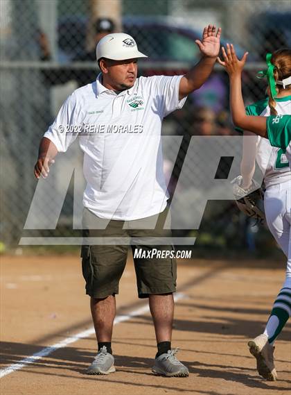 Thumbnail 1 in Alhambra vs Eagle Rock photogallery.