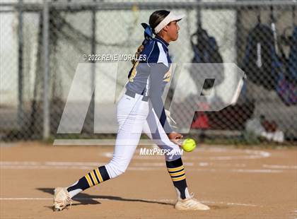 Thumbnail 2 in Alhambra vs Eagle Rock photogallery.