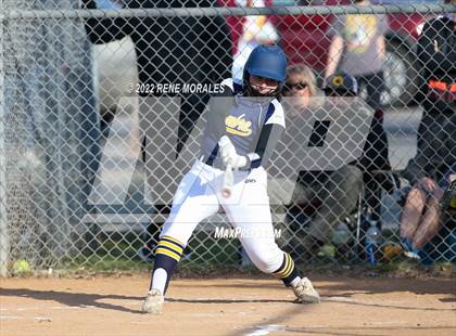 Thumbnail 2 in Alhambra vs Eagle Rock photogallery.