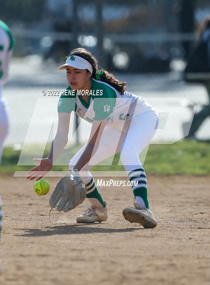 Thumbnail 1 in Alhambra vs Eagle Rock photogallery.