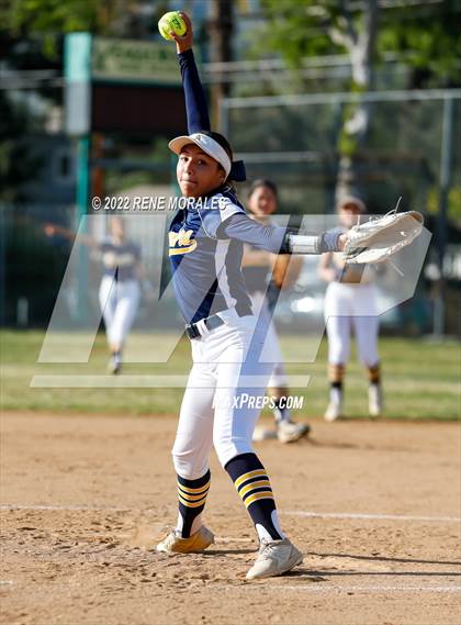 Thumbnail 3 in Alhambra vs Eagle Rock photogallery.