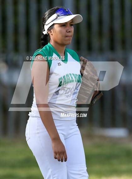 Thumbnail 2 in Alhambra vs Eagle Rock photogallery.