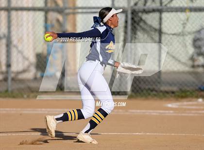 Thumbnail 2 in Alhambra vs Eagle Rock photogallery.