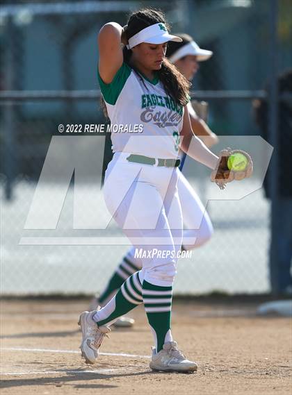 Thumbnail 1 in Alhambra vs Eagle Rock photogallery.