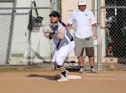 Thumbnail 3 in Alhambra vs Eagle Rock photogallery.