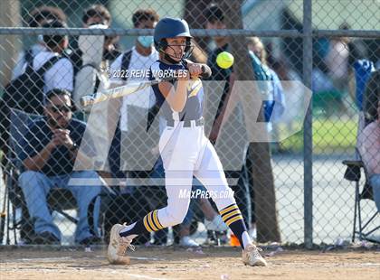 Thumbnail 1 in Alhambra vs Eagle Rock photogallery.