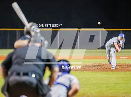 Thumbnail 1 in Riverview vs IMG Black photogallery.