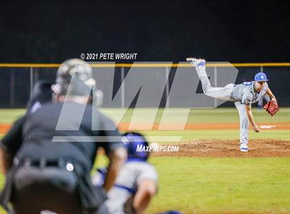 Thumbnail 2 in Riverview vs IMG Black photogallery.