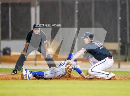 Thumbnail 2 in Riverview vs IMG Black photogallery.
