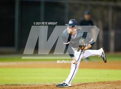 Thumbnail 1 in Riverview vs IMG Black photogallery.