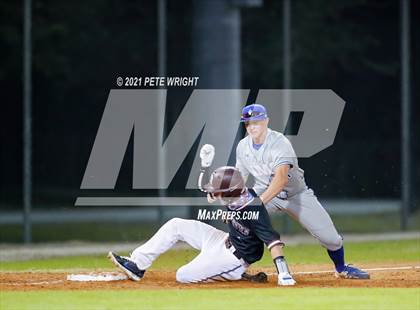 Thumbnail 1 in Riverview vs IMG Black photogallery.