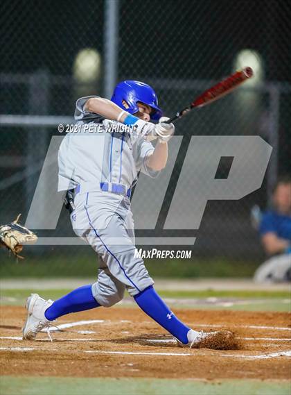 Thumbnail 1 in Riverview vs IMG Black photogallery.