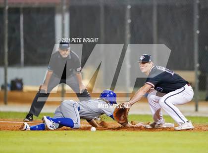 Thumbnail 1 in Riverview vs IMG Black photogallery.