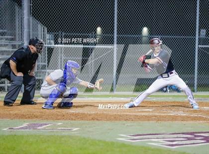 Thumbnail 1 in Riverview vs IMG Black photogallery.