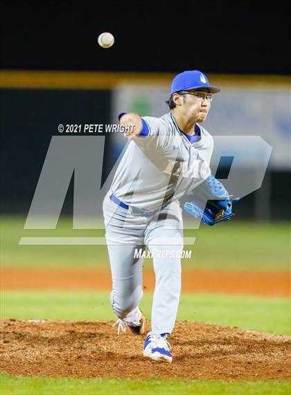 Thumbnail 1 in Riverview vs IMG Black photogallery.