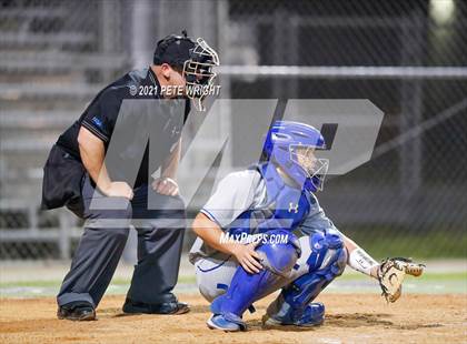 Thumbnail 1 in Riverview vs IMG Black photogallery.