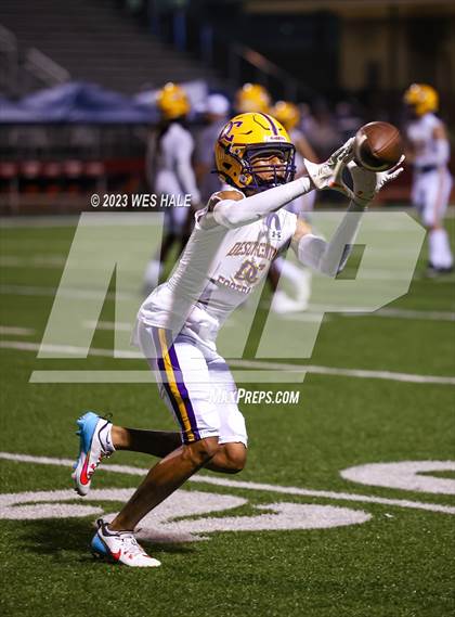 Thumbnail 1 in DeSoto Central vs. Germantown photogallery.