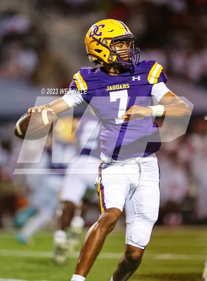 Thumbnail 3 in DeSoto Central vs. Germantown photogallery.