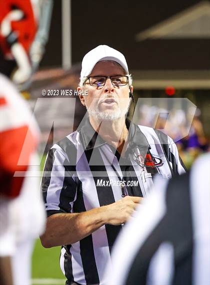 Thumbnail 3 in DeSoto Central vs. Germantown photogallery.