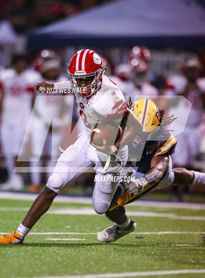 Thumbnail 1 in DeSoto Central vs. Germantown photogallery.