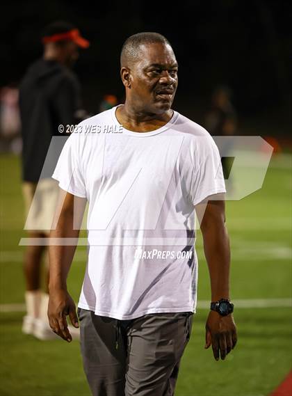Thumbnail 3 in DeSoto Central vs. Germantown photogallery.
