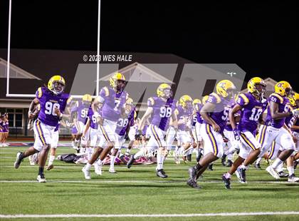 Thumbnail 3 in DeSoto Central vs. Germantown photogallery.