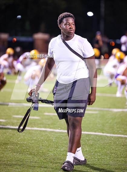 Thumbnail 1 in DeSoto Central vs. Germantown photogallery.
