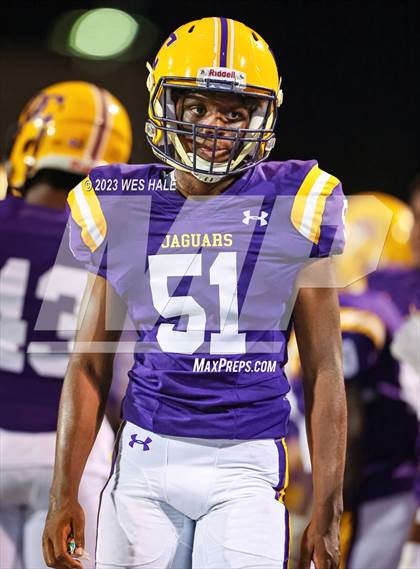 Thumbnail 2 in DeSoto Central vs. Germantown photogallery.