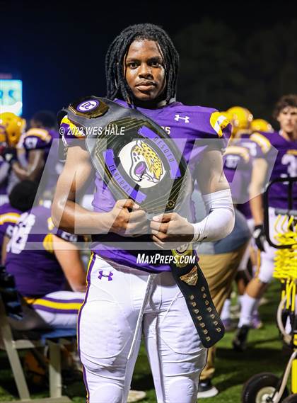 Thumbnail 2 in DeSoto Central vs. Germantown photogallery.