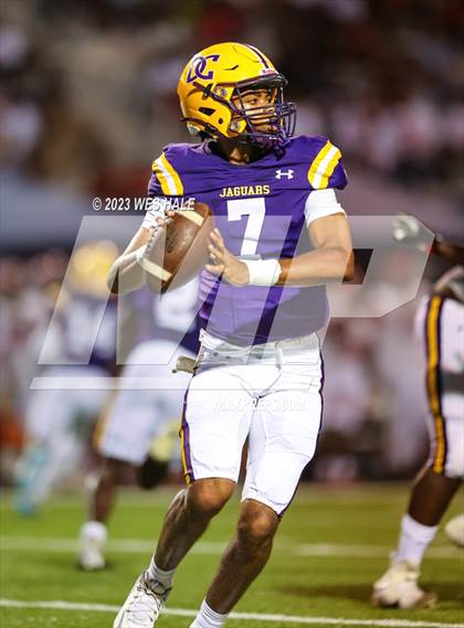 Thumbnail 2 in DeSoto Central vs. Germantown photogallery.