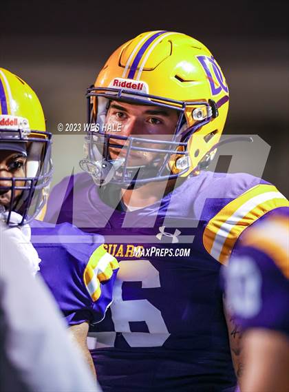 Thumbnail 2 in DeSoto Central vs. Germantown photogallery.