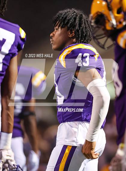 Thumbnail 3 in DeSoto Central vs. Germantown photogallery.