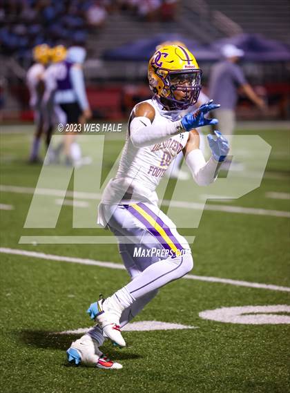Thumbnail 2 in DeSoto Central vs. Germantown photogallery.